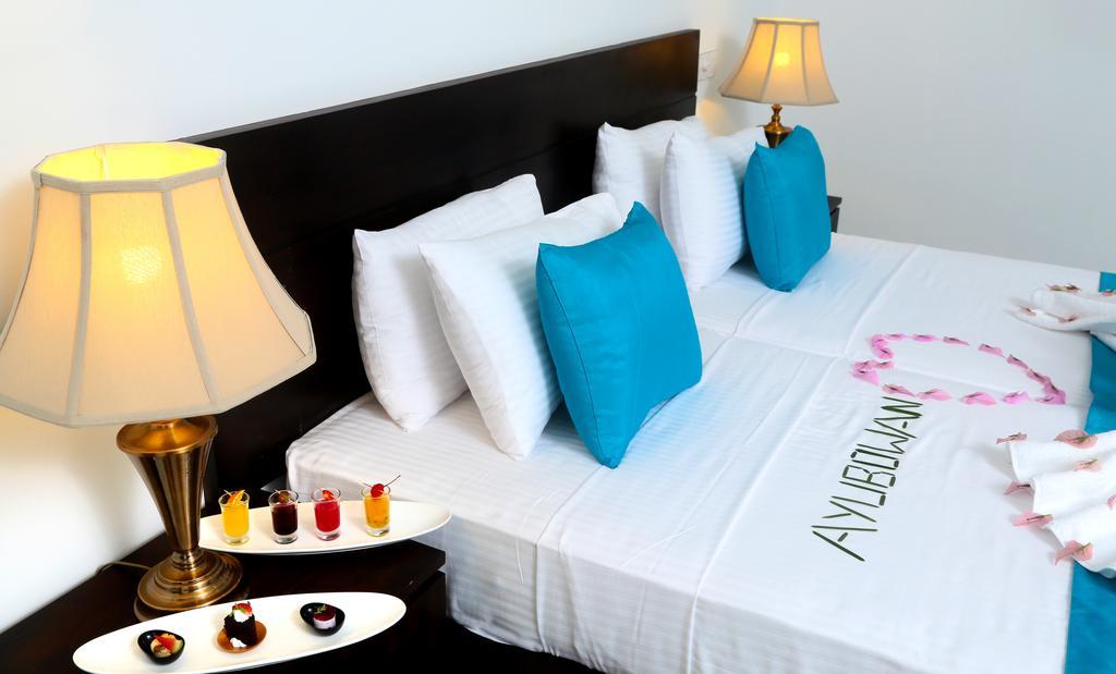 Coco Royal Beach Resort Калутара Экстерьер фото