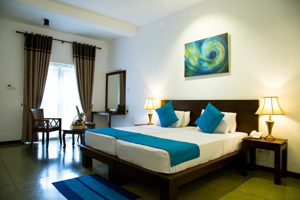 Coco Royal Beach Resort Калутара Экстерьер фото