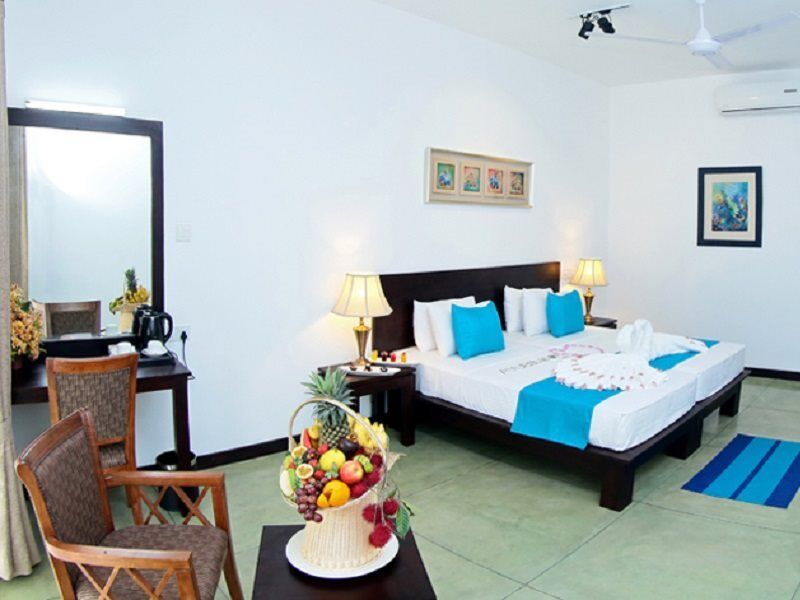 Coco Royal Beach Resort Калутара Экстерьер фото